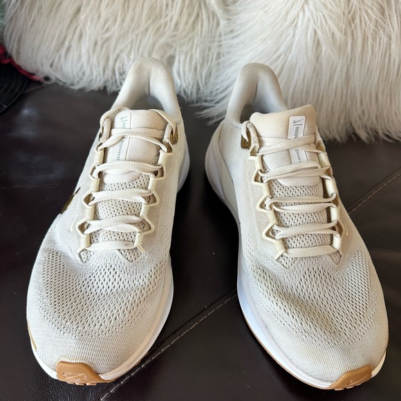 Nike Pegasus 41 Women’s 7.5 White/Cream W Metallic Gold Swoosh Running Shoes - Picture 5 of 11